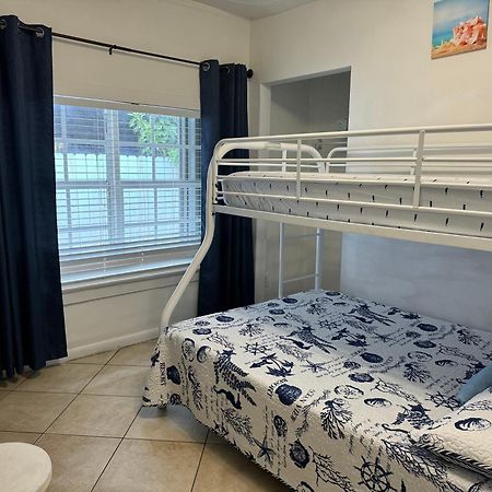 B5 Best Value On Private Bedroom With Private Bathroom In Little Havana, Майами Экстерьер фото
