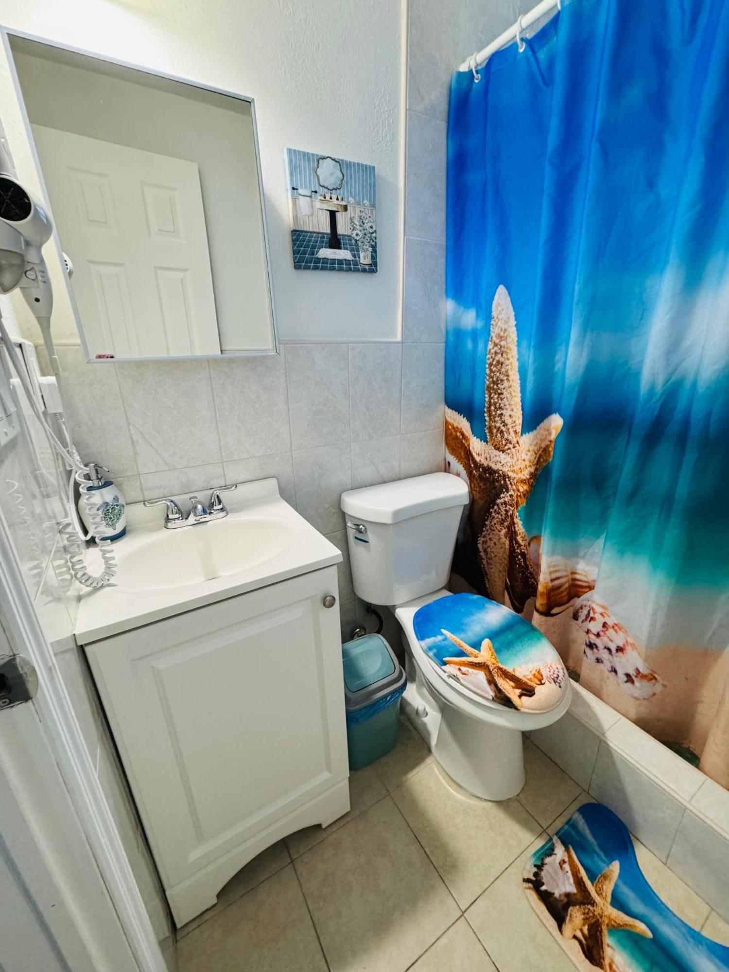 B5 Best Value On Private Bedroom With Private Bathroom In Little Havana, Майами Экстерьер фото